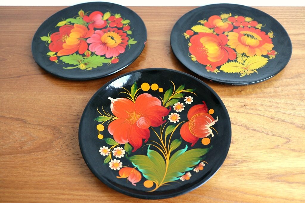 スペイン製 飾り皿 絵皿 壁掛け ハンドペイントハンドメイド レンガ色 花 一番人気物 - 工芸品